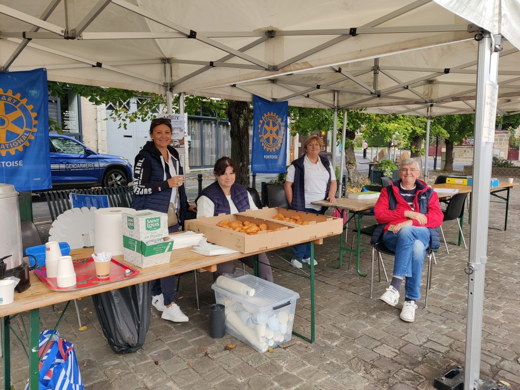 petit déjeuner d'accueil du rotomobile 2025